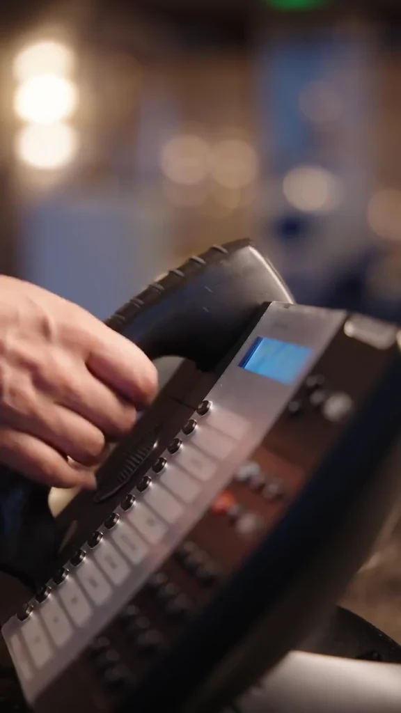 Khung hình từ video Trải nghiệm V.I.P. của JW Marriott Los Angeles, do Jennie cung cấp.